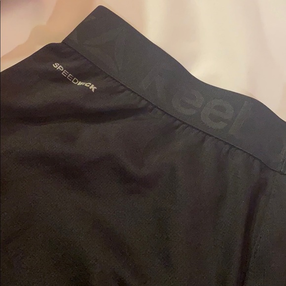 Reebok women’s training shorts - Picture 3 of 3